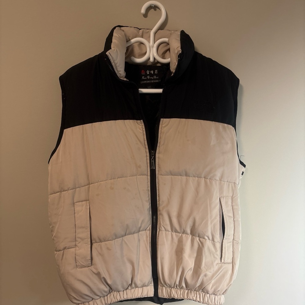 THE NORTH FACE WOMENS 1996 RETRO NUPTSE Puffer Black AndVintage White/cream. -L